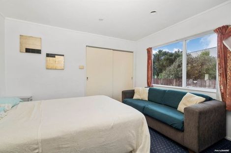 Photo of property in 1/18 Eulogy Place, Randwick Park, Auckland, 2105