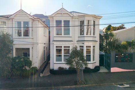 Photo of property in 23 Elizabeth Street, Mount Victoria, Wellington, 6011