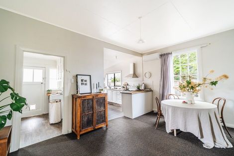 Photo of property in 2 Fairs Road, Milson, Palmerston North, 4414