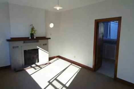 Photo of property in 27 Bulteel Street, New Plymouth, 4310