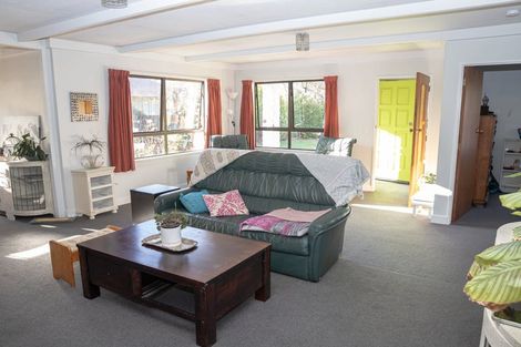 Photo of property in 32 Park Avenue, Oxford, 7430