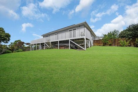 Photo of property in 43 Waimumu Road, Massey, Auckland, 0614