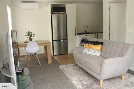 Photo of property in 47 Peregrine Falcon Road, Mount Creighton, Queenstown, 9371