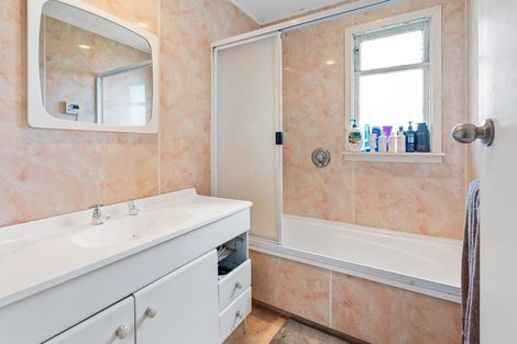 Photo of property in 30 Teignmouth Street, Abbotsford, Dunedin, 9018