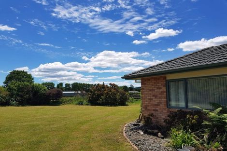 Photo of property in 78 Koraha Road, Kumeu, 0892