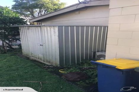 Photo of property in 1/934 East Coast Road, Northcross, Auckland, 0630