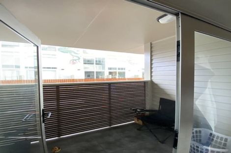 Photo of property in 16 Austin Street, Mount Victoria, Wellington, 6011