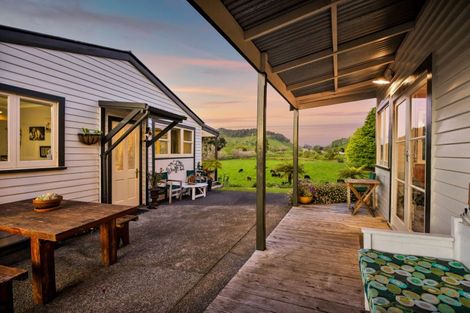 Photo of property in 6707 Ohura Road, Kohuratahi, Stratford, 4396