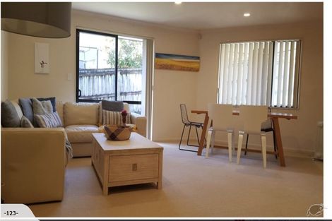 Photo of property in 26 William Gamble Drive, Greenhithe, Auckland, 0632