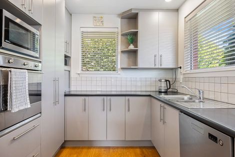 Photo of property in 138 Warren Crescent, Hillmorton, Christchurch, 8025