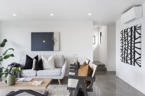 Photo of property in 115 Tirimoana Road, Te Atatu South, Auckland, 0602