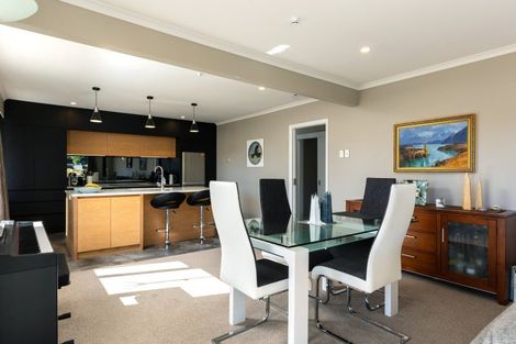 Photo of property in 14 Seaview Crescent, Picton, 7220