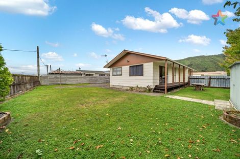 Photo of property in 316b Wellington Road, Wainuiomata, Lower Hutt, 5014