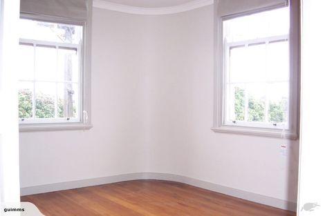 Photo of property in 150 Calliope Road, Stanley Point, Auckland, 0624