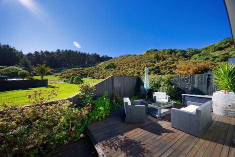 Photo of property in 61 Kotuku Road, South Bay, Kaikoura, 7300
