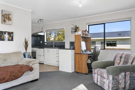 Photo of property in 27 Arthur Crescent, Hilltop, Taupo, 3330