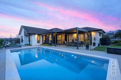 Photo of property in 19 Pohutukawa Parade, Riverhead, 0820