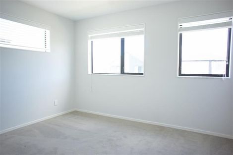 Photo of property in 42 Toanui Road, Hobsonville, Auckland, 0616