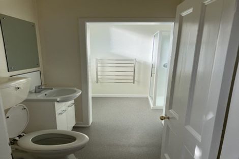 Photo of property in 2/25 Clifton Terrace, Kelburn, Wellington, 6012