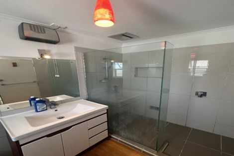 Photo of property in 49 Bruce Road, Glenfield, Auckland, 0629