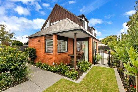 Photo of property in 9 Clyde Road, Upper Riccarton, Christchurch, 8041