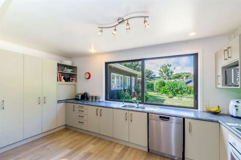 Photo of property in 40 Clunie Avenue, Raumati South, Paraparaumu, 5032