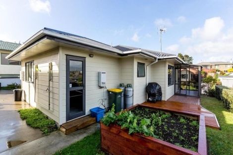 Photo of property in 81a Oranga Street, Westown, New Plymouth, 4310