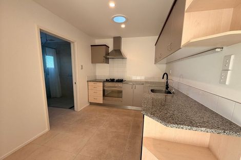 Photo of property in 28 Ballymore Drive, Pinehill, Auckland, 0632