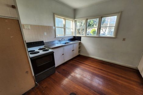 Photo of property in 51 Durham Crescent, Fairfield, Lower Hutt, 5011