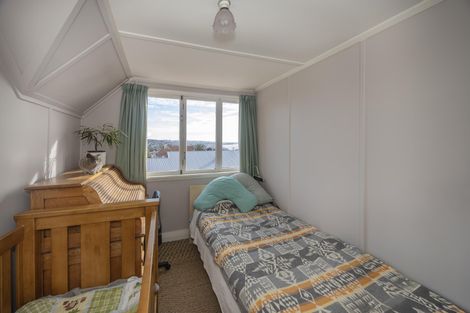 Photo of property in 76 Wharfe Street, South Hill, Oamaru, 9400