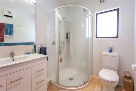 Photo of property in 8 Kauri Place, Tairua, 3508