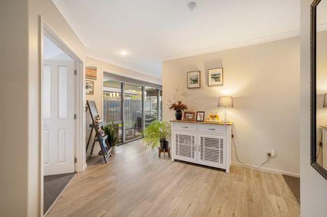 Photo of property in 32 Parklea Avenue, Halswell, Christchurch, 8025