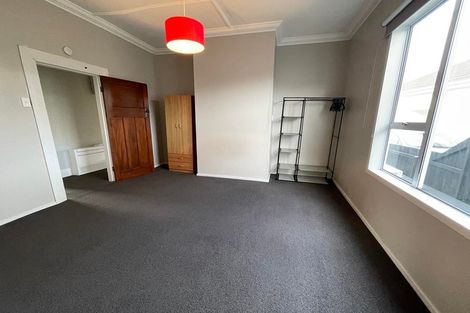 Photo of property in 9 Hargest Crescent, Saint Kilda, Dunedin, 9012