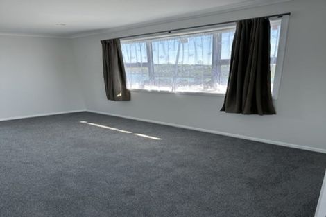 Photo of property in 28 Eskdale Road, Papakowhai, Porirua, 5024