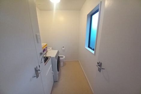 Photo of property in 2/74 Waiwhetu Road, Waiwhetu, Lower Hutt, 5010