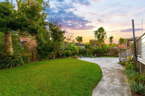 Photo of property in 31 Sturm Avenue, Massey, Auckland, 0614