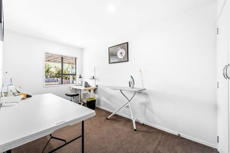 Photo of property in 19b Albatross Road, Red Beach, 0932