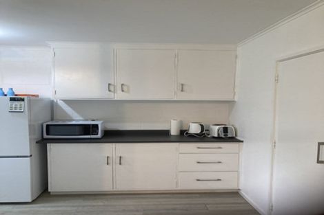 Photo of property in 3 Thurleigh Grove, Karori, Wellington, 6012