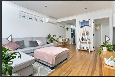 Photo of property in 2/26 Rangatira Road, Birkenhead, Auckland, 0626