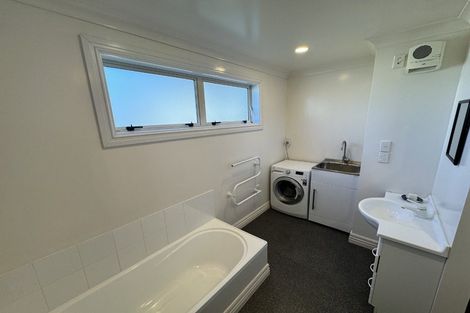 Photo of property in 37a Mana Street, Vogeltown, Wellington, 6021