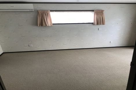 Photo of property in 2 Baronie Court, Half Moon Bay, Auckland, 2012