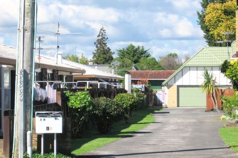 Photo of property in 2/18 Regent Street, Papatoetoe, Auckland, 2025