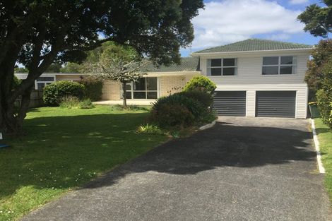 Photo of property in 23 Polandson Place, Opaheke, Papakura, 2113