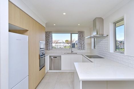 Photo of property in 27 Tutton (pvt) Mews, Rangiora, 7400