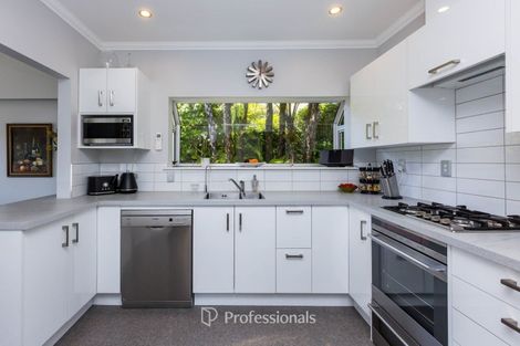 Photo of property in 18 Dalton Grove, Stokes Valley, Lower Hutt, 5019