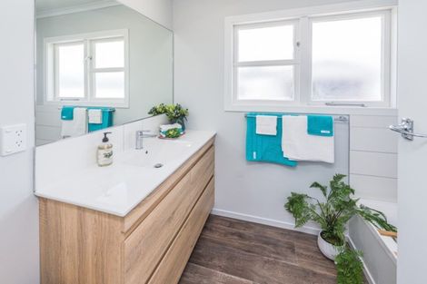 Photo of property in 8a Kings Avenue, Gonville, Whanganui, 4501