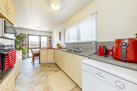Photo of property in 175 Mahia Road, Wattle Downs, Auckland, 2103