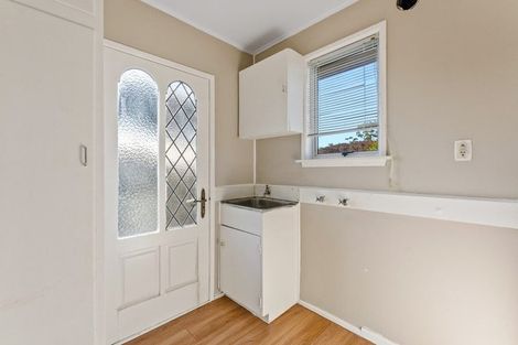 Photo of property in 53b Springs Road, Parakai, 0830