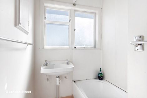 Photo of property in 1 Glasgow Crescent, Kaiti, Gisborne, 4010