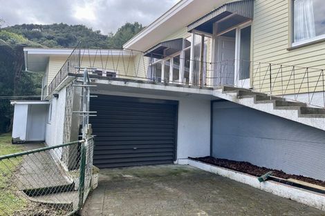 Photo of property in 21 Swainson Street, Naenae, Lower Hutt, 5011